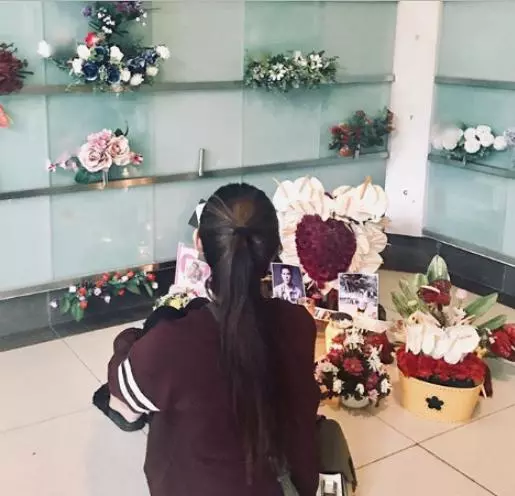 【最遠的異地戀】男友逝世1年多,華裔美女依然每天上傳合照「我永遠擁有你的愛」