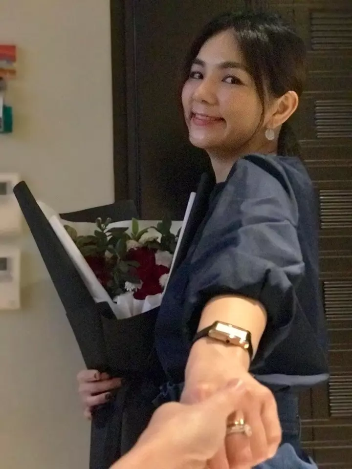 So Sweet~Ella結婚7周年紀念,被老公『這個舉動』冧爆!激喊:我就吃這招!