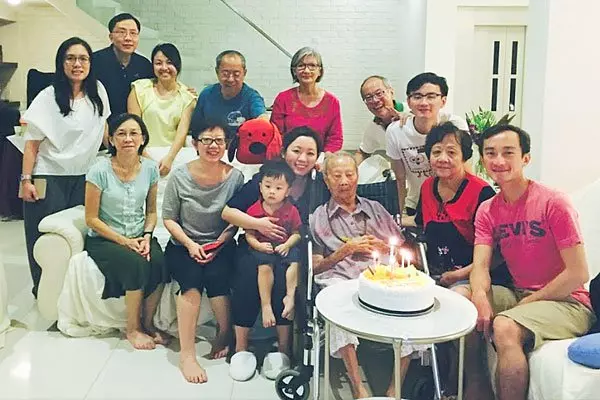 【新加坡】 每天喝10克高麗參 患癌後還活至107歲 !