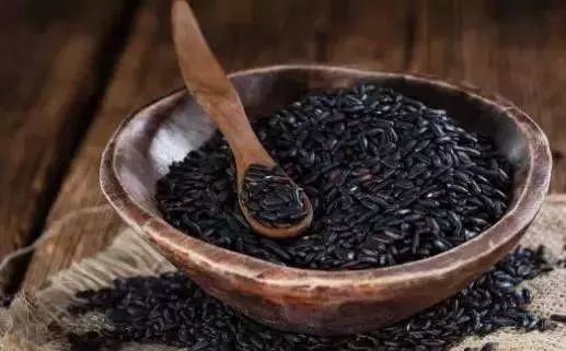 你知道黑米的營養價值嗎?來看看黑米的吃法與禁忌!