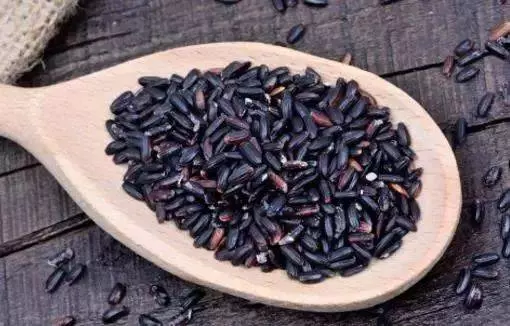 你知道黑米的營養價值嗎?來看看黑米的吃法與禁忌!
