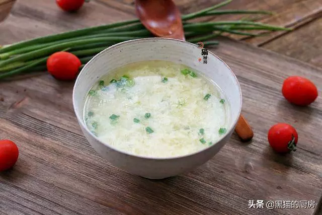 分享蛋花湯的做法,1個雞蛋就能做一鍋,漂亮又嫩滑,清淡又健康
