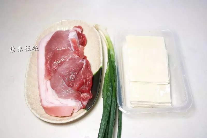 餛飩湯汁不難調,加這幾種調料,開水一衝,比骨頭湯還鮮美!!