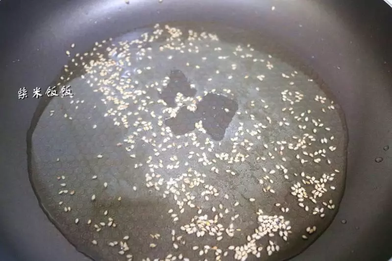 餛飩湯汁不難調,加這幾種調料,開水一衝,比骨頭湯還鮮美!!