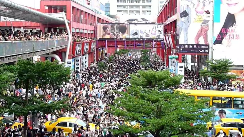 信義威秀要關了?知情人曝「每年租金2億」地主還想漲2成 明年影城恐搬家「集團無奈回應了」