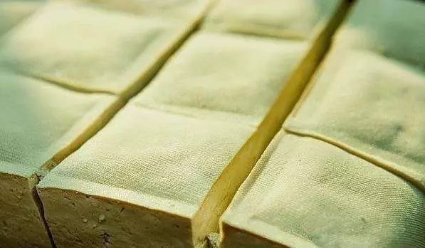 良心商販提醒:買豆腐時,2種豆腐千萬別買,我自己家人都不吃