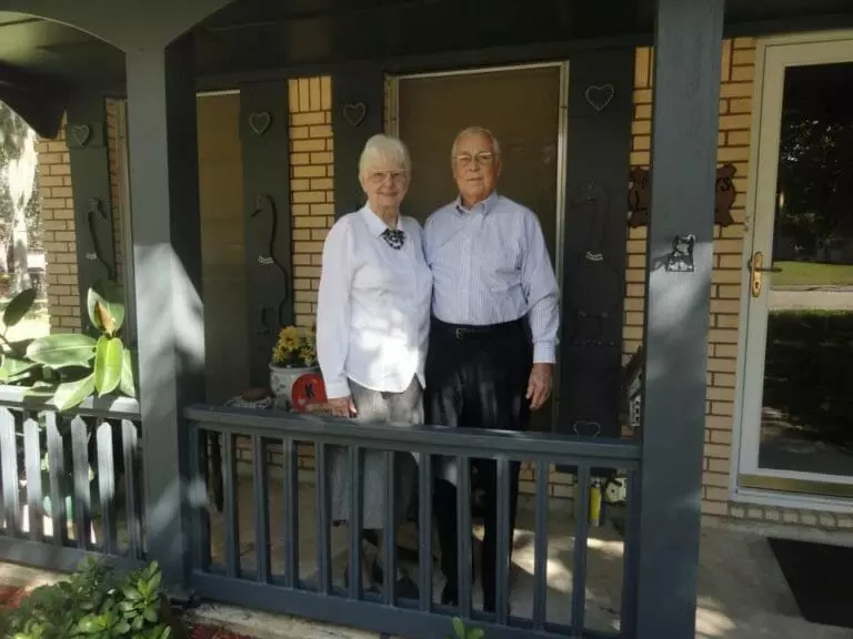 直到死亡將我們分開:結婚 62 年老夫婦攜手雙雙離世