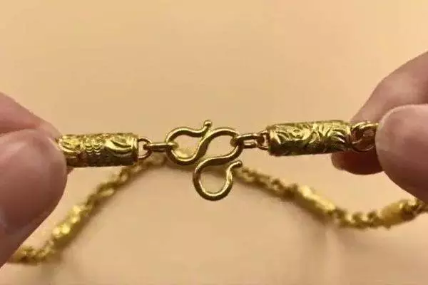 你經常戴金項鍊嗎?我也是今天剛知道,現在知道還不晚