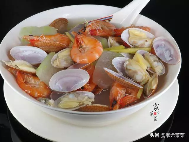 花甲別總是用來爆炒,試試這種夏天的家常湯做法,鮮美無沙無腥味