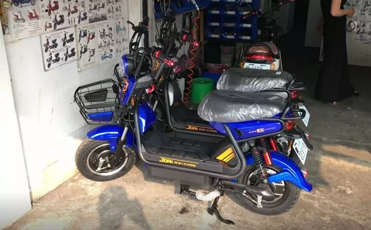 外籍移工代步工具 以電動自行車居多!