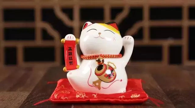 心理測試:選擇一隻招財貓,測你什麼時候會招來財運