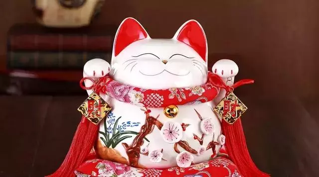 心理測試:選擇一隻招財貓,測你什麼時候會招來財運