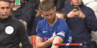 英超告別季!兩場比賽4位功勳離隊,謝幕一刻他哭成淚人