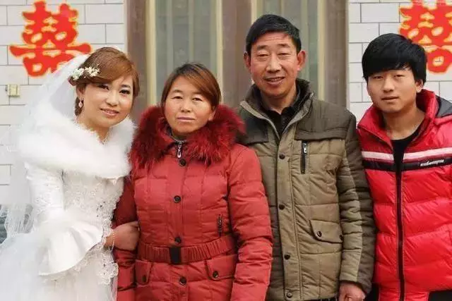 弟媳得知姐姐要給父母買房,對姐姐提出一要求,姐姐直接讓她滾