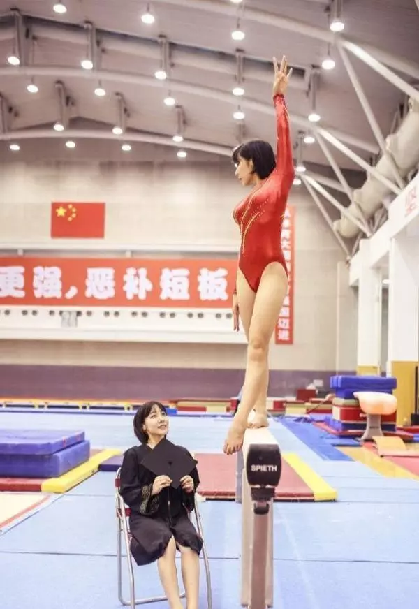 體操奧運冠軍鄧琳琳 退役後搖身變女神
