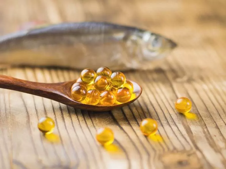 不能亂吃!原來魚油和魚肝油是不一樣的!吃多了容易出事⚠尤其是孕婦!