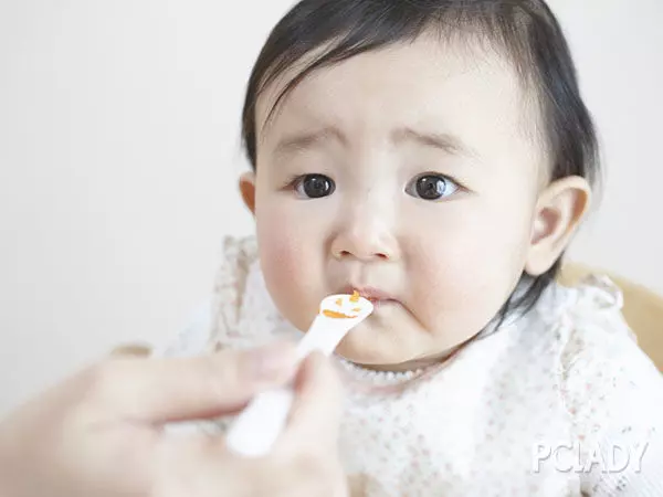不能亂吃!原來魚油和魚肝油是不一樣的!吃多了容易出事⚠尤其是孕婦!