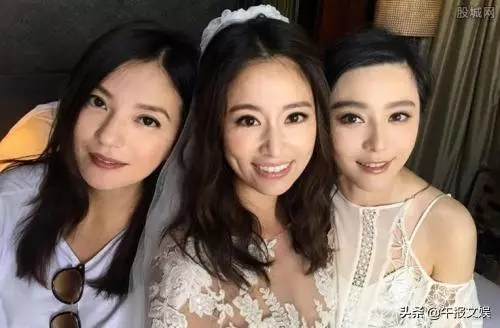 林心如懷二胎了?小腹微隆拍廣告,用手頻頻護肚疑似孕姿明顯!