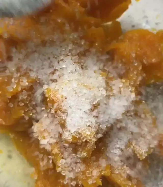 一塊南瓜,半碗糯米粉,不煮不炒,不油炸,做出的糕點,香軟Q彈......