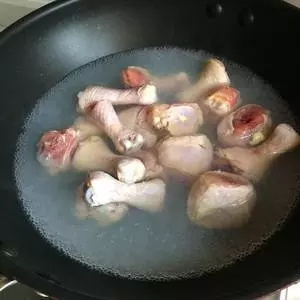 好吃家常菜【土豆燜雞腿】簡易食譜