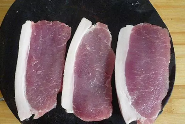 秘制炸豬排--金黃酥脆噴香解饞,好吃的關鍵就是醃肉這一步!
