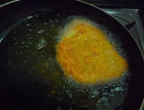 秘制炸豬排--金黃酥脆噴香解饞,好吃的關鍵就是醃肉這一步!