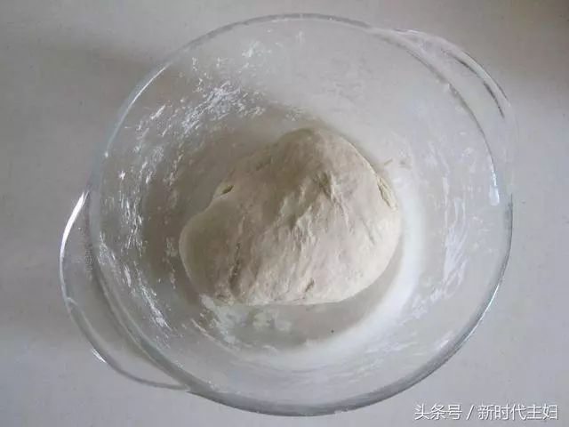 自己在家做生煎包給家人吃,美好的一天從早餐開始!
