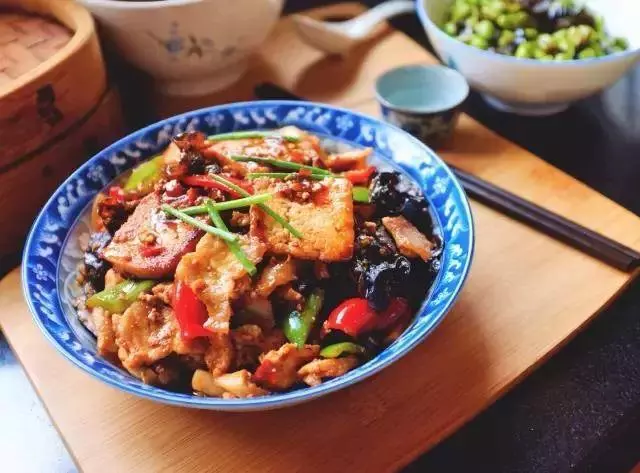 脆皮豆腐、焦溜豆腐、麻婆豆腐,豆腐的這些吃法讓人回味無窮~