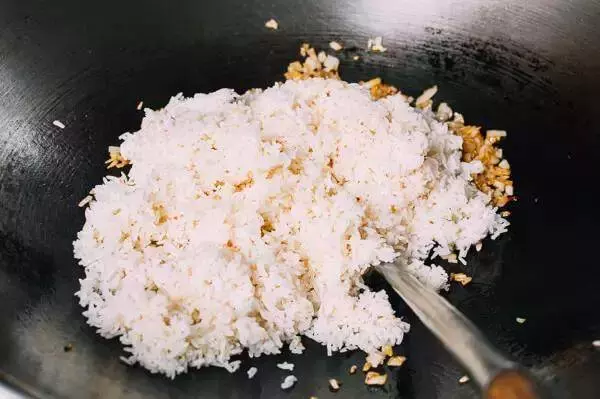教你10種簡單的炒米飯做法,只需3分鐘,值得收藏!