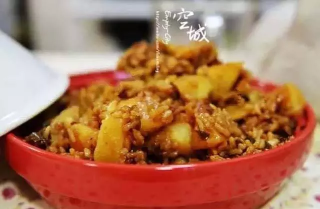 8款美味燜飯,竟然可以這樣簡單,太實用了!