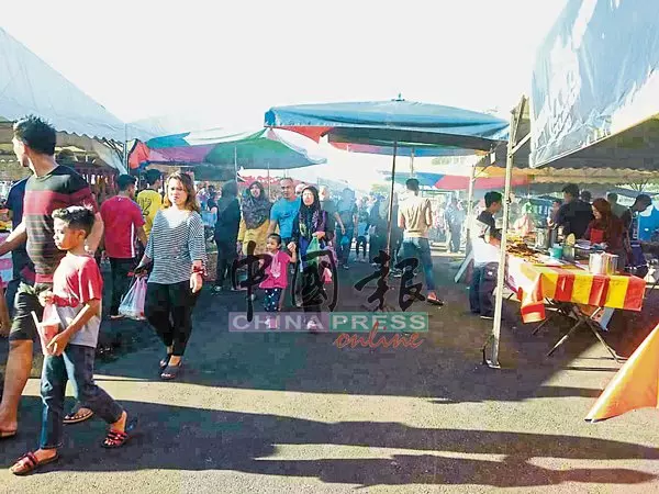 齋戒月市集 各族齊光顧 吃不完的馬來美食