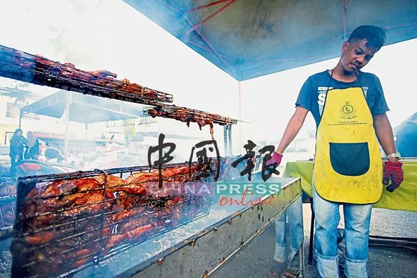 齋戒月市集 各族齊光顧 吃不完的馬來美食
