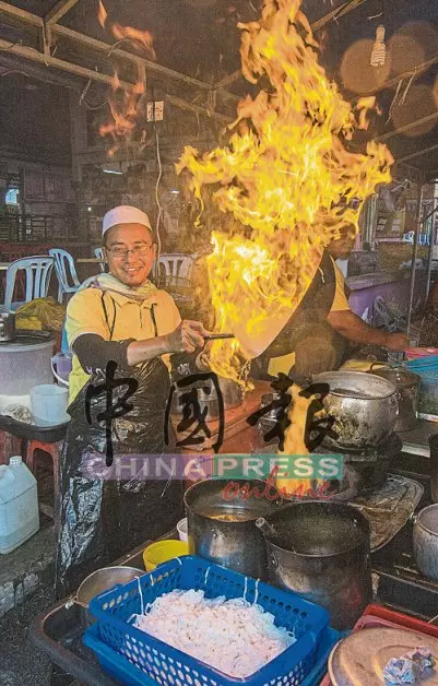 齋戒月市集 各族齊光顧 吃不完的馬來美食