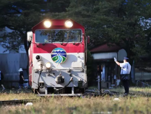 日本10大軌道列車——一場絕景震撼之旅