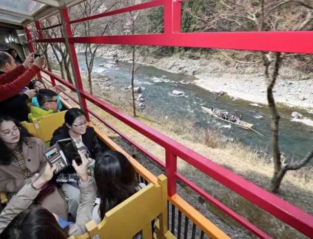 日本10大軌道列車——一場絕景震撼之旅