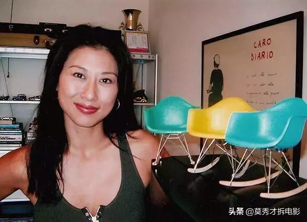 58歲葉倩文正面高清照片曝光,似乎輸給了同框的72歲汪明荃