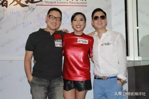 67歲狄波拉打扮年輕不輸星二代Hilary,上山詩鈉退圈20年人脈通天