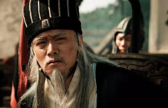 諸葛亮智慧:人到中年,拼的不是能力,而是這兩句話