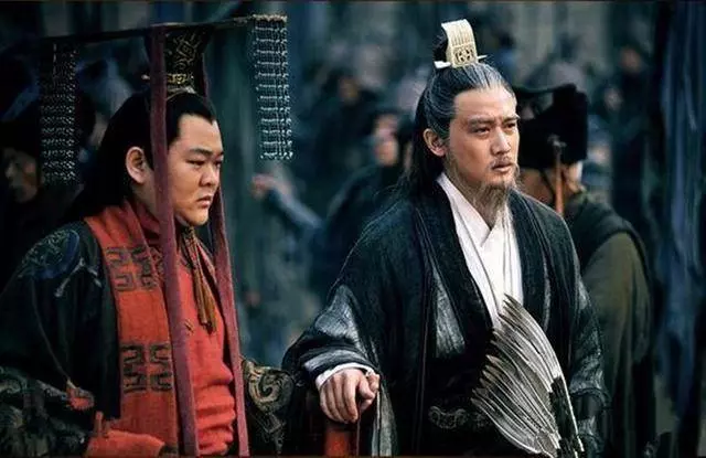 諸葛亮智慧:人到中年,拼的不是能力,而是這兩句話