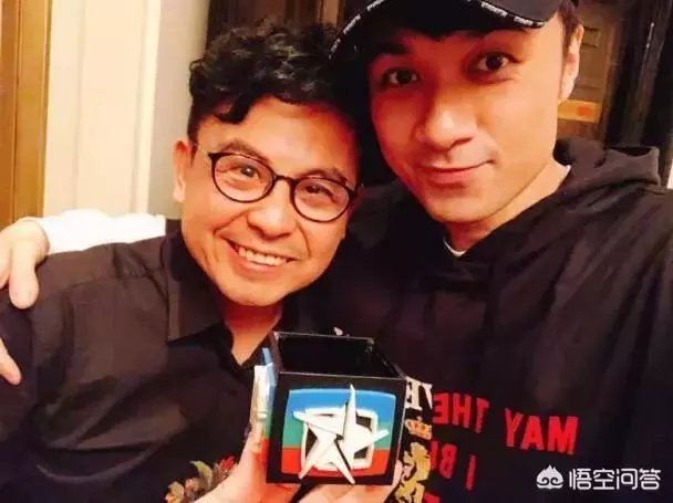 27年過去了,《逃學威龍》的十三位演員現狀如何?經典的奪命剪刀腳再也見不到了!