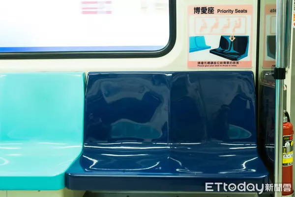 經痛+胃痛搭捷運!女學生「被阿伯逼讓座」還得意嗆:最好快統一 她「霸氣出招」讓阿伯臉垮閉嘴