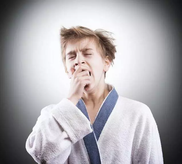 血管堵塞,睡覺時有5個「訊號」,中了1個就要疏通血管,1種豆子煮水喝,血管暢通,身體越來越好