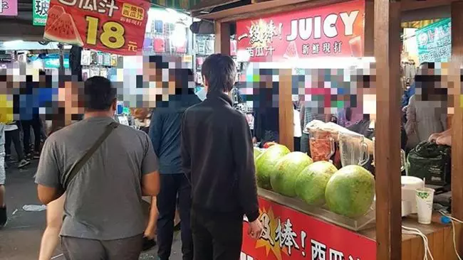 老闆騙人?他逛菜市場「花蓮西瓜只要6元」差點下手,放大一看「根本是陷阱」網友驚呼:趕快買光