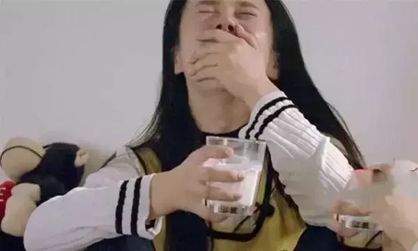 媳婦半年沒來例假,老公帶她去醫院,婆婆慌了,第二天被警察抓走