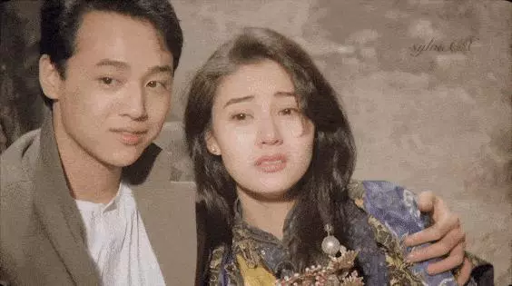 年近五十,最美港姐李嘉欣因為胖上熱搜,網友直呼:「胖得漂亮!」:無論胖與瘦,都是每個階段應有的模樣