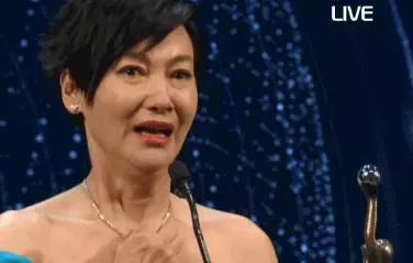 年近五十,最美港姐李嘉欣因為胖上熱搜,網友直呼:「胖得漂亮!」:無論胖與瘦,都是每個階段應有的模樣