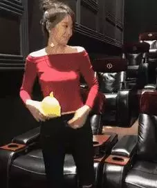年近五十,最美港姐李嘉欣因為胖上熱搜,網友直呼:「胖得漂亮!」:無論胖與瘦,都是每個階段應有的模樣