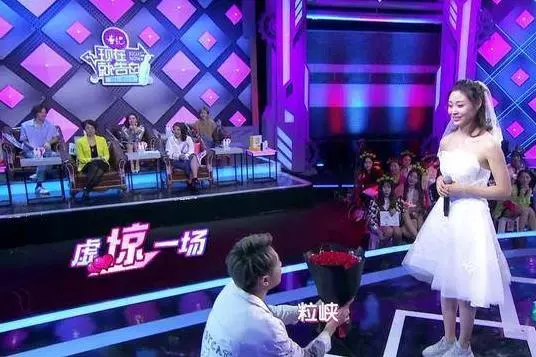 富二代霍啟剛:看了前任現狀,再看現任妻子,網友:真是天差地別~