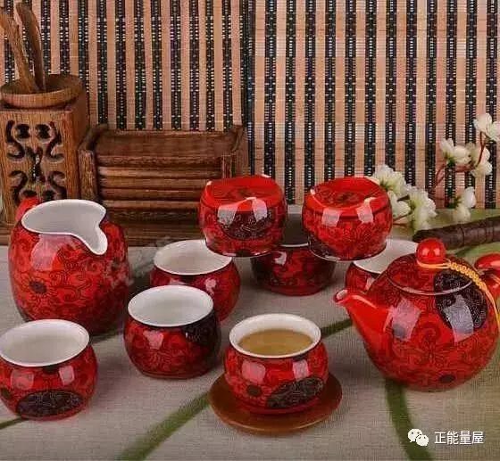 你最喜歡哪一套茶具,測試你的晚年靠誰養老