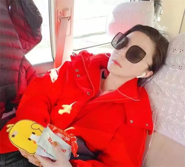 【范冰冰嚴重病倒】西藏做公益卻噴一地鼻血!臉腫3圈吊點滴,憔悴模樣黑粉都罵不下去了!